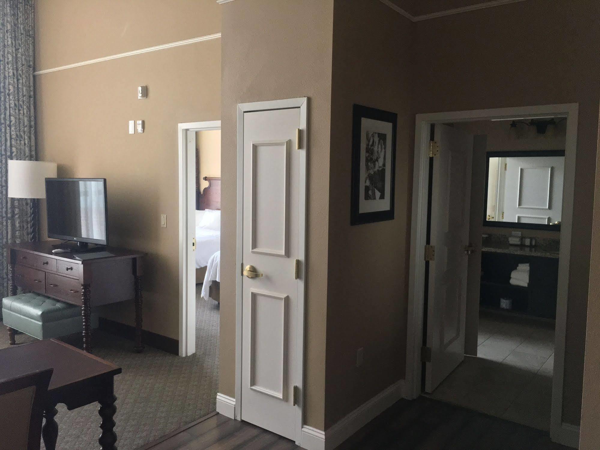 Embassy Suites Savannah Historic District Eksteriør bilde
