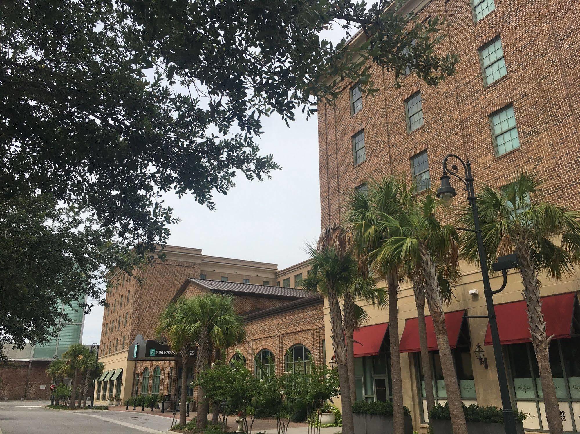 Embassy Suites Savannah Historic District Eksteriør bilde